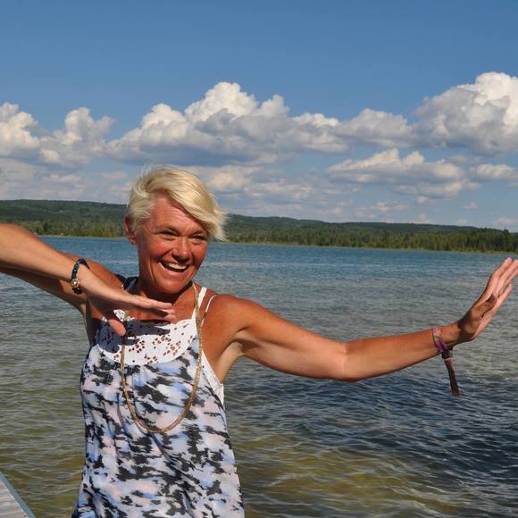 Meet your Posher, Sara - Picture 1 of 1